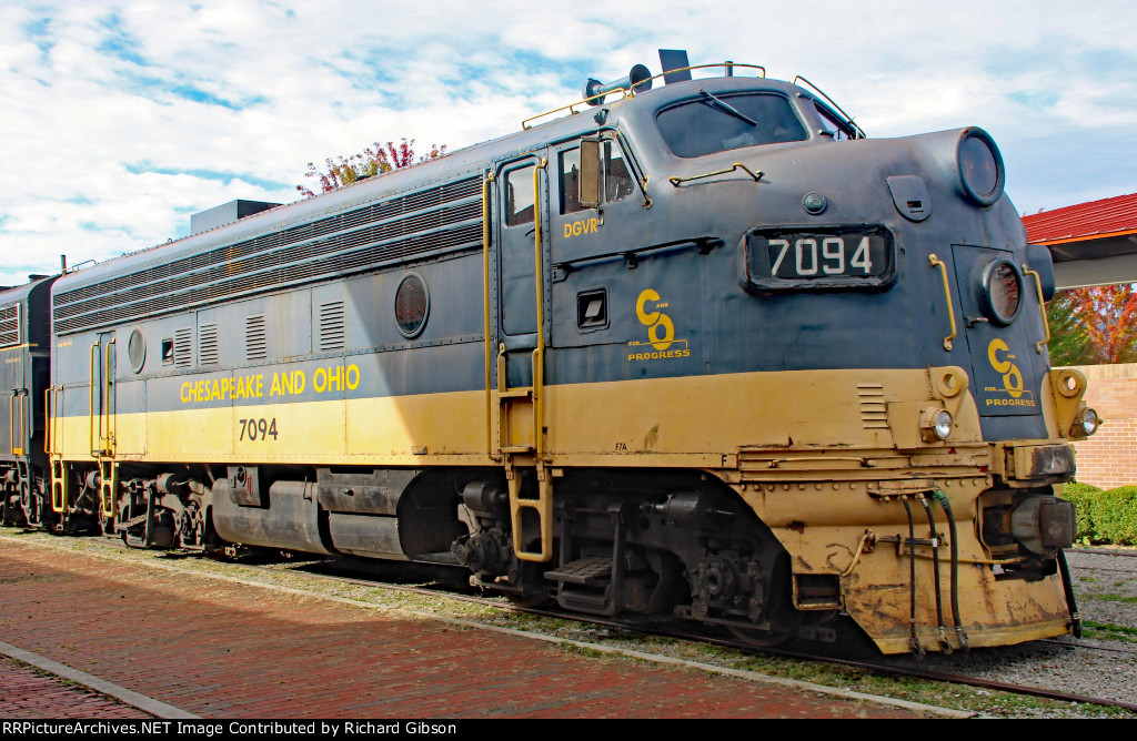 DGVR 7094 Locomotive (F7A)